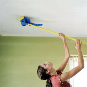 Как мыть натяжные потолки в домашних условиях